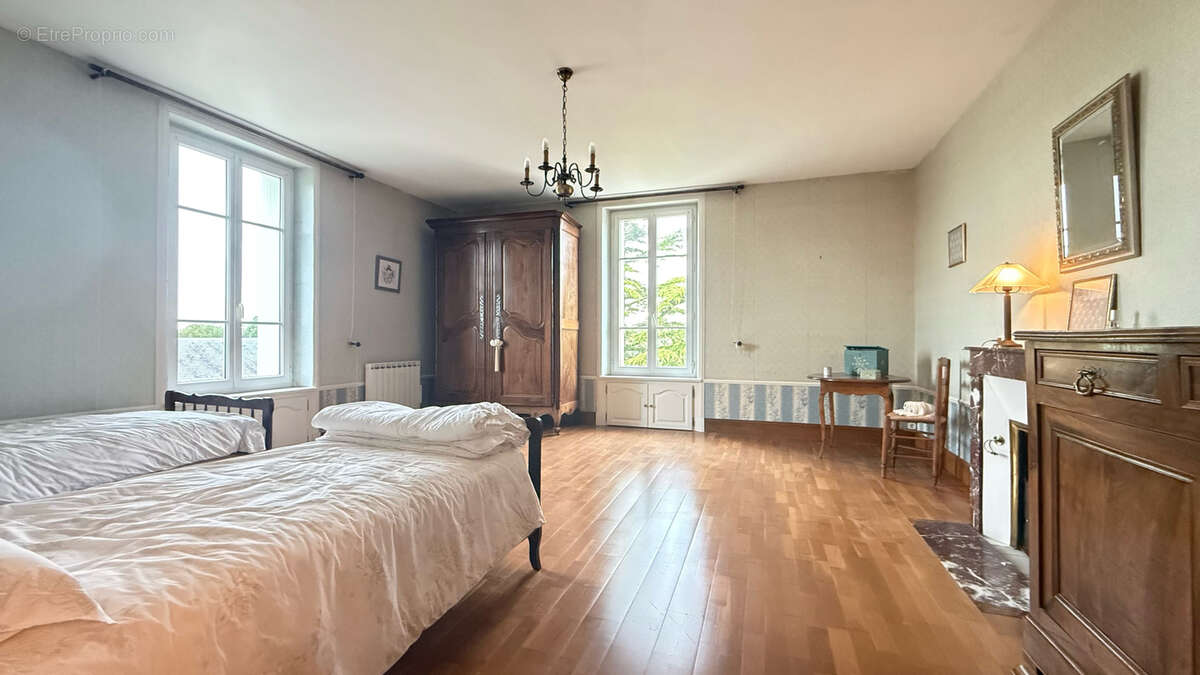Maison de maitre proche benet - photo 9