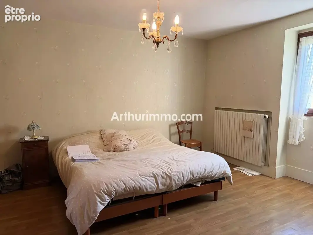 Corps de ferme en pierre a renover – 4 800 m² de terrain – 250 m² de dépendances - photo 17