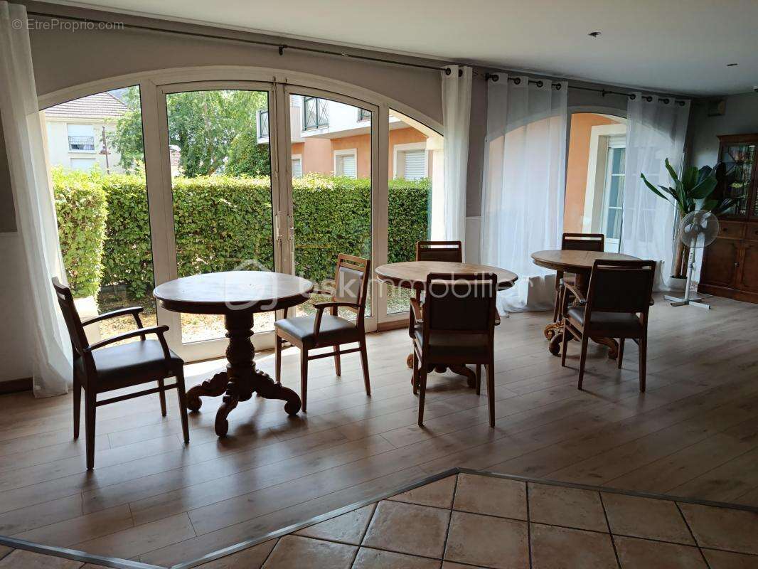 INVESTISSEMENT dans une résidence Senior studio au dernier étage à Verrières-le-Buisson - photo 28