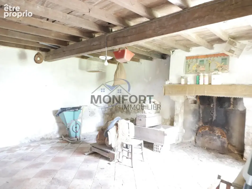 Ferme en pierre à rénover   dépendances, 1,5 ha de terrain et vue panoramique   idéal gîtes ou chambres d’hôte - photo 14