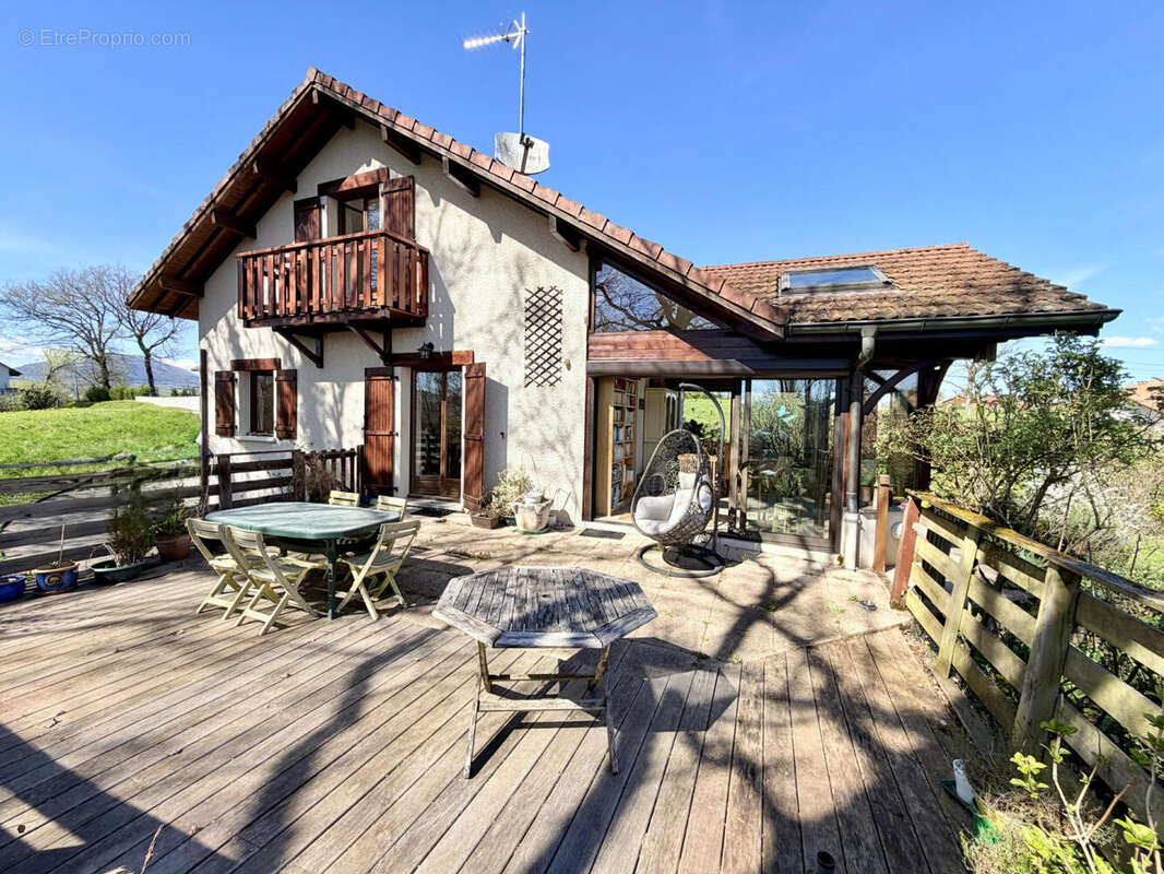 Maison + - Maison à MARLIOZ