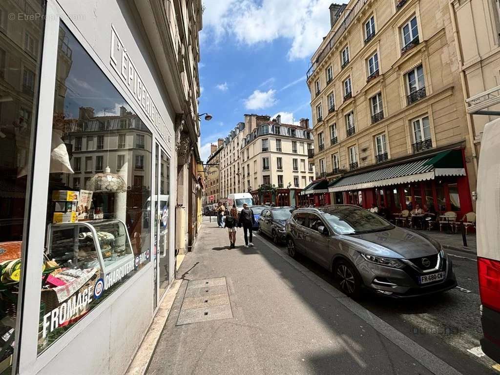 Commerce à PARIS-11E