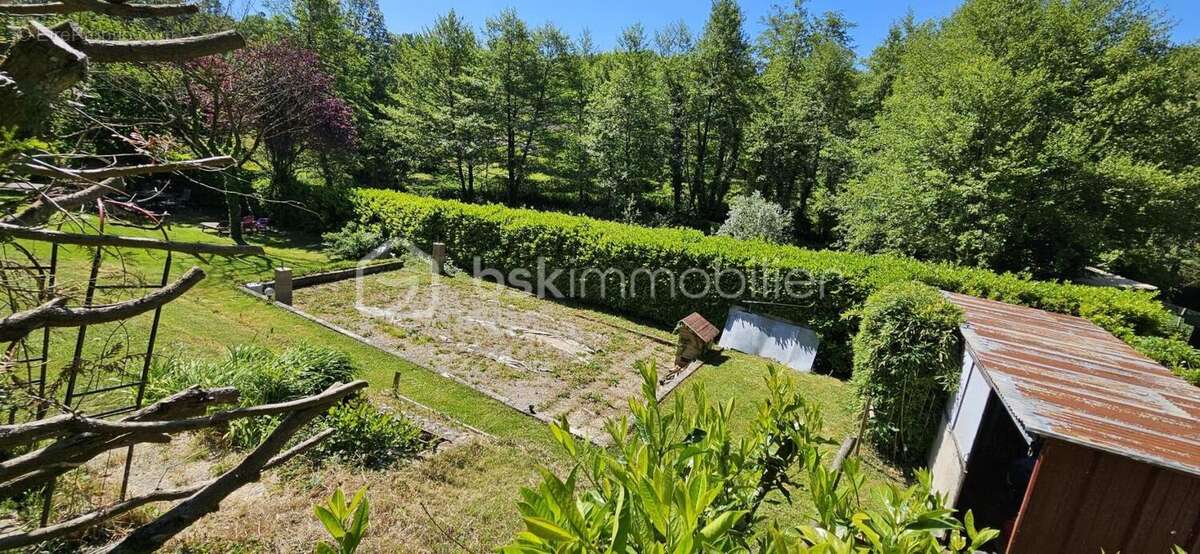 Terrain à BOURGOIN-JALLIEU