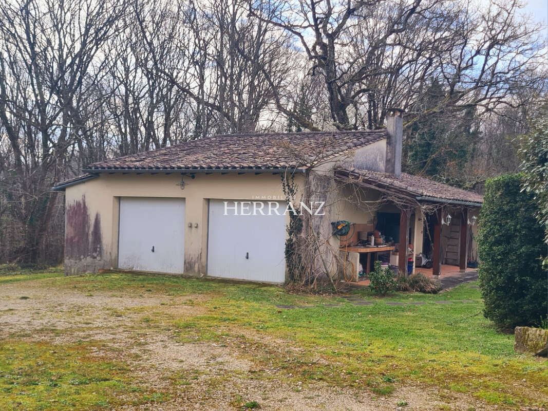 Maison à PUYNORMAND