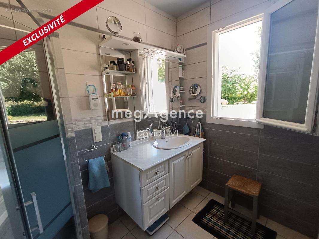 7 Pièces, 220 m2, 4 chambres, 3 dépendances, MACHE - photo 12