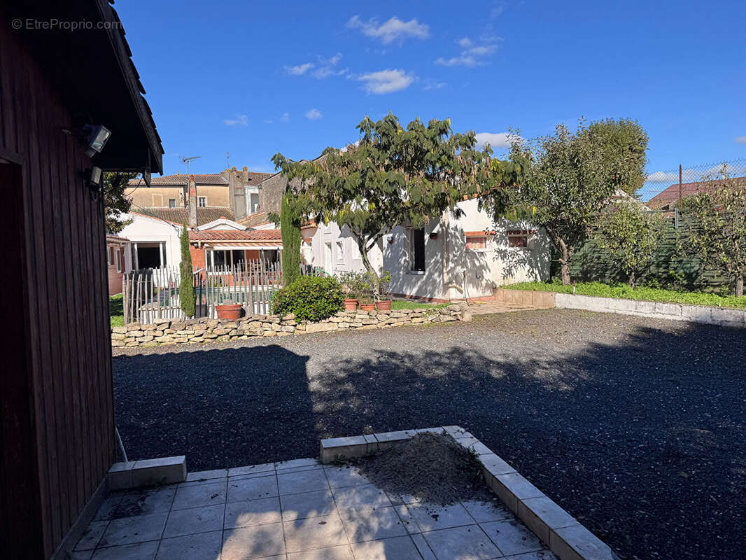 Maison à SAINT-CIERS-SUR-GIRONDE