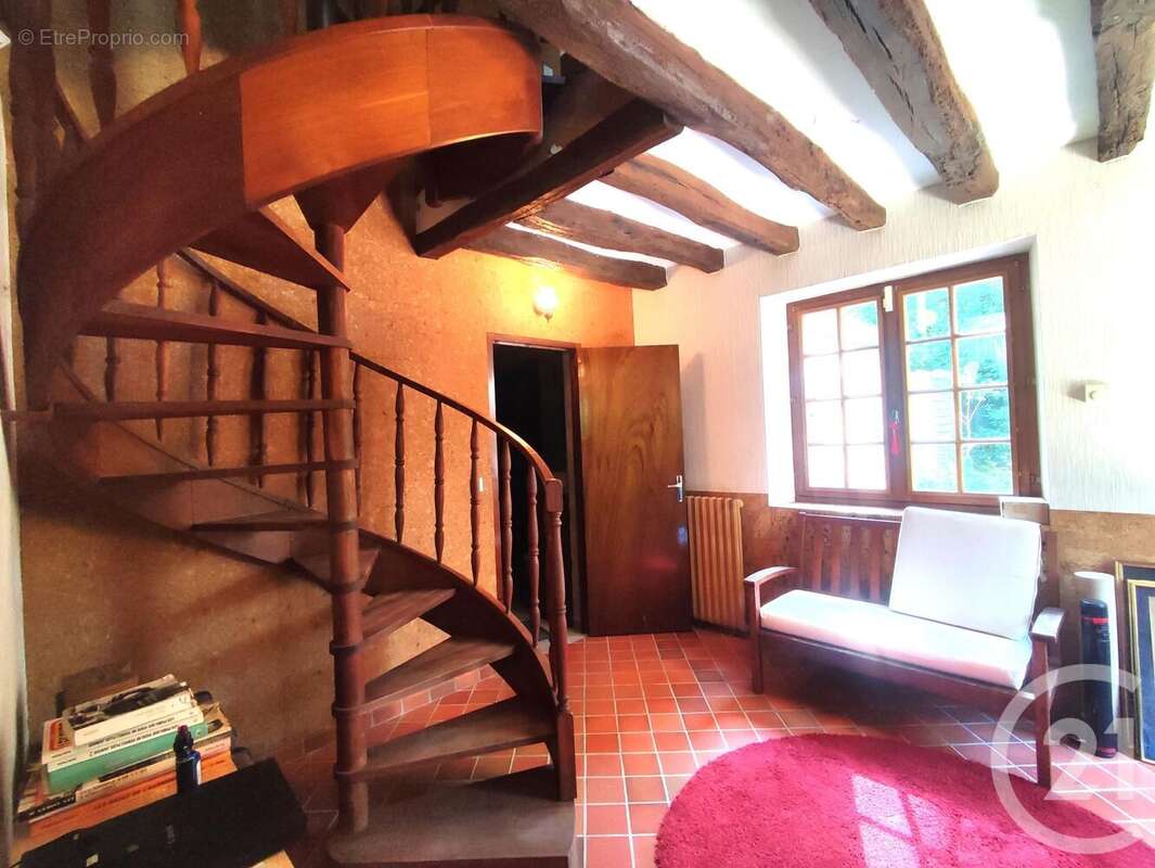 Maison à SAINT-VERAIN