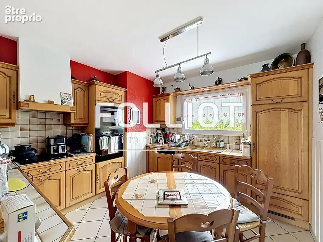 A VENDRE ! Maison Le Val Saint Pere 6 pièce(s) 150 m2 - photo 6