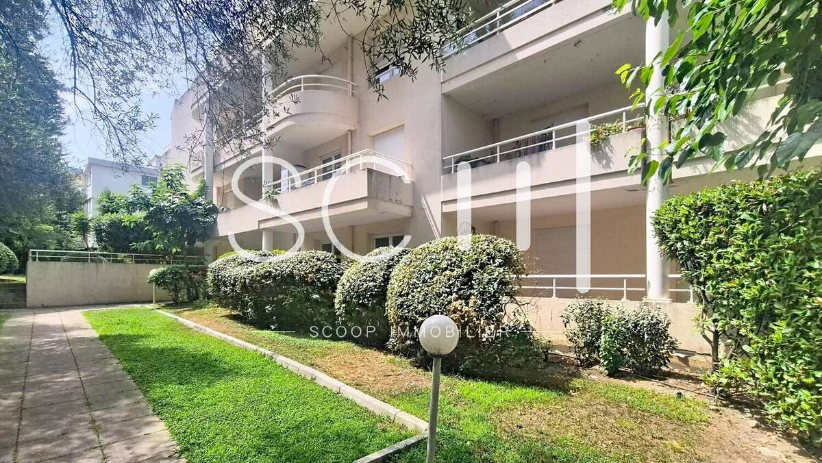 Superbe appartement 3P 79m² avec 2 terrasses, garage, parking et cave - photo 6
