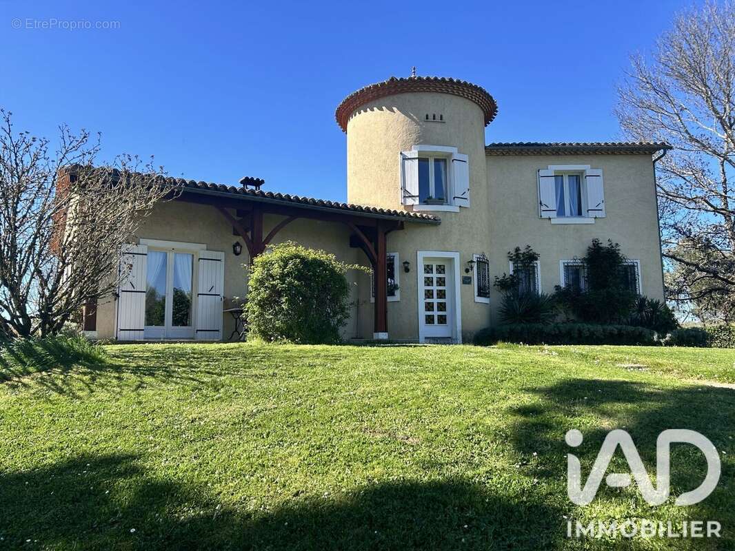 Maison 170 m² à Montpon-Menesterol  - photo 3