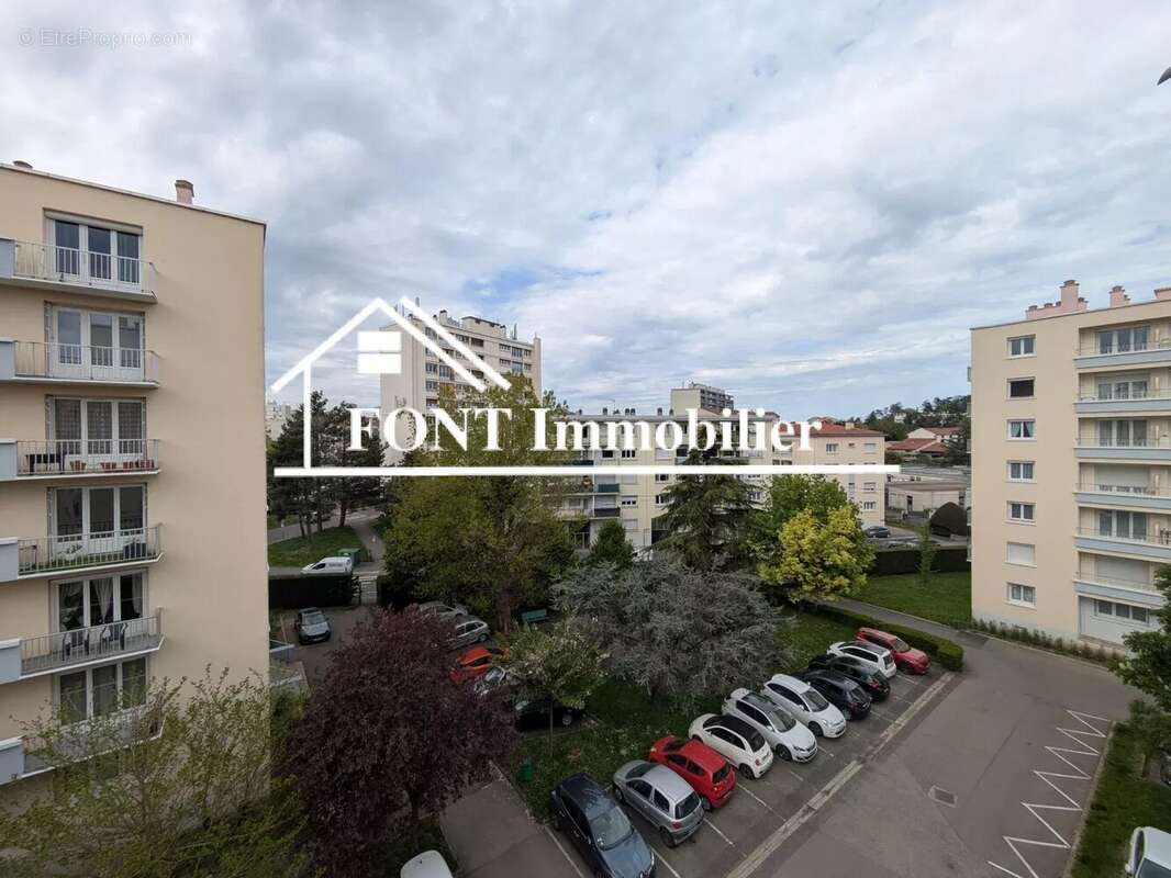 Appartement à SAINT-ETIENNE