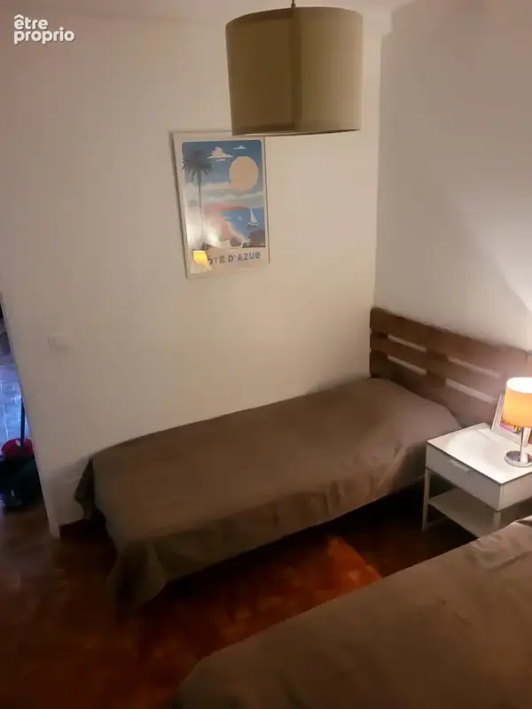 A Régusse, villa sur 2 niveaux avec piscine et garage - photo 12