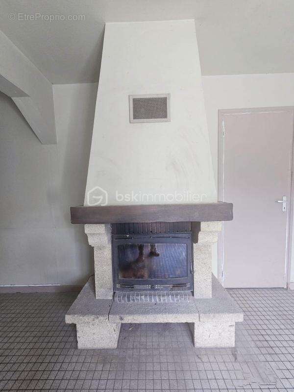 Maison à VANNES-SUR-COSSON