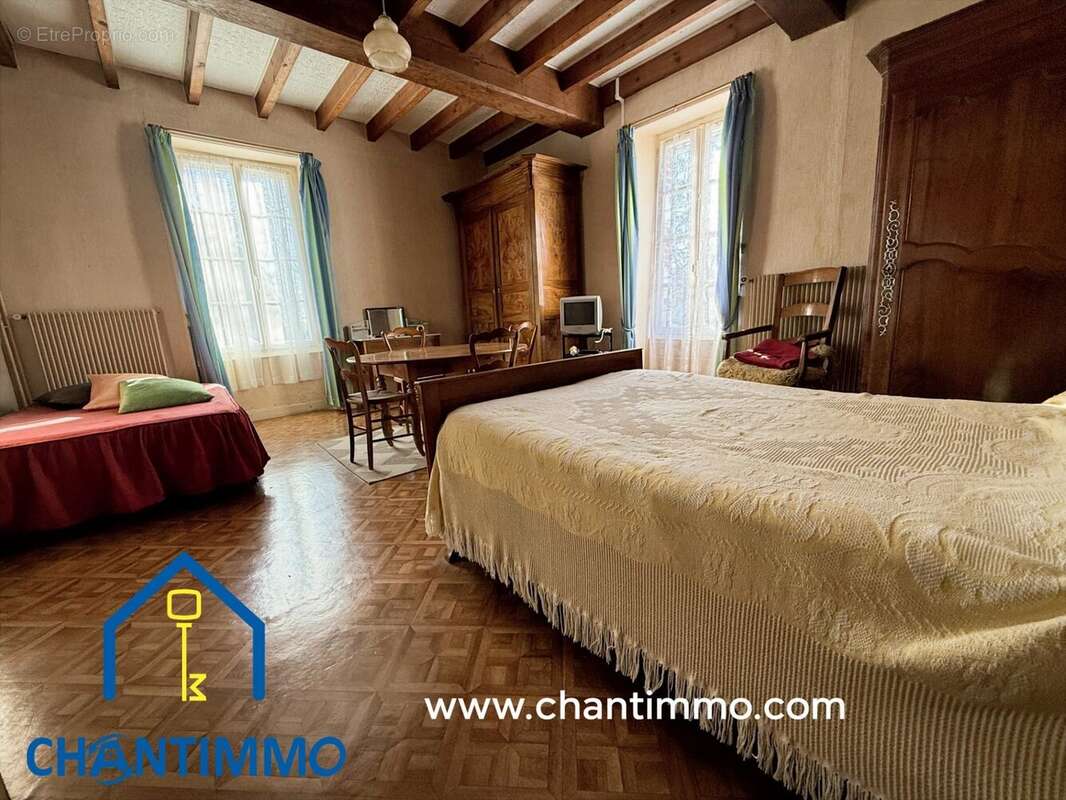 Maison à LA CAILLERE-SAINT-HILAIRE