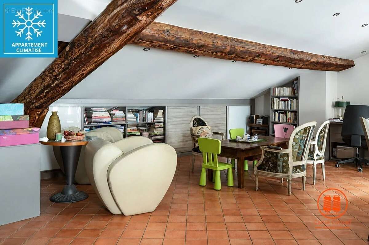T4 de caractère de 145 m² - Climatisé (DPE : C) - photo 8