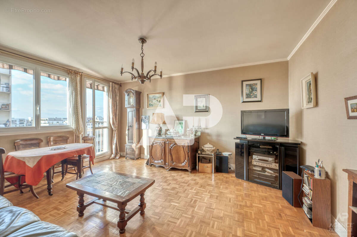 Appartement à RUEIL-MALMAISON