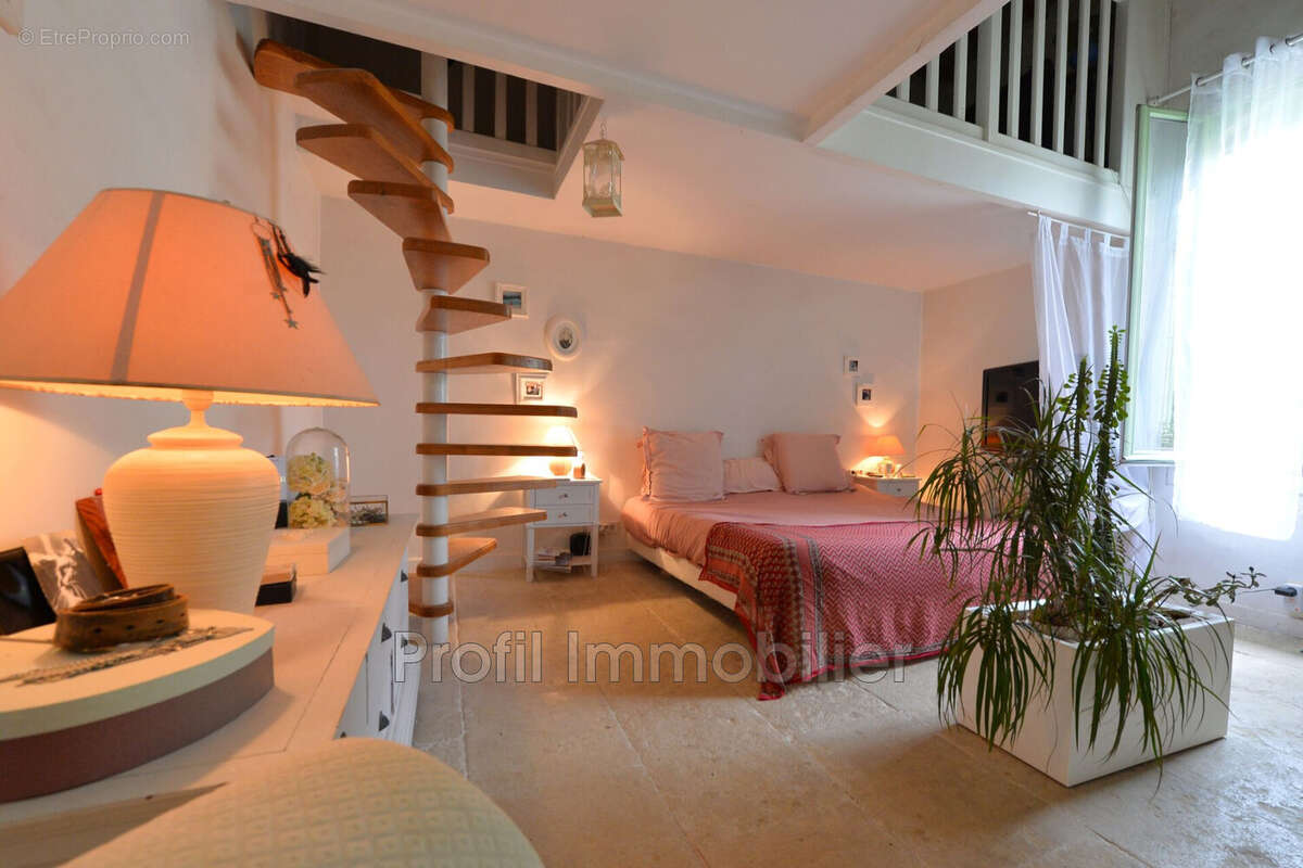 Maison 225 m² à Marsillargues  - photo 5