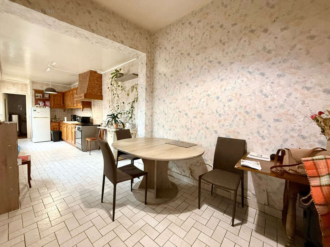 Maison à MONTDIDIER