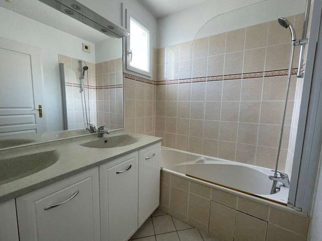 Appartement à L&#039;ISLE-JOURDAIN