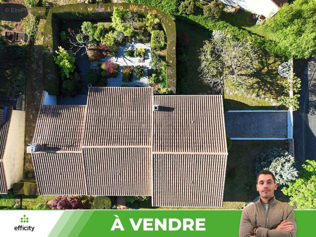 Maison à BUXEROLLES