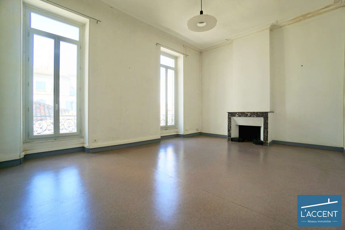 Maison 205 m² à Nimes  - photo 4