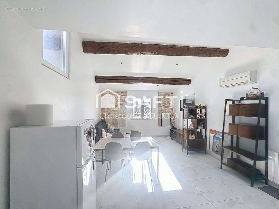 Photo 2 - Appartement à NIMES