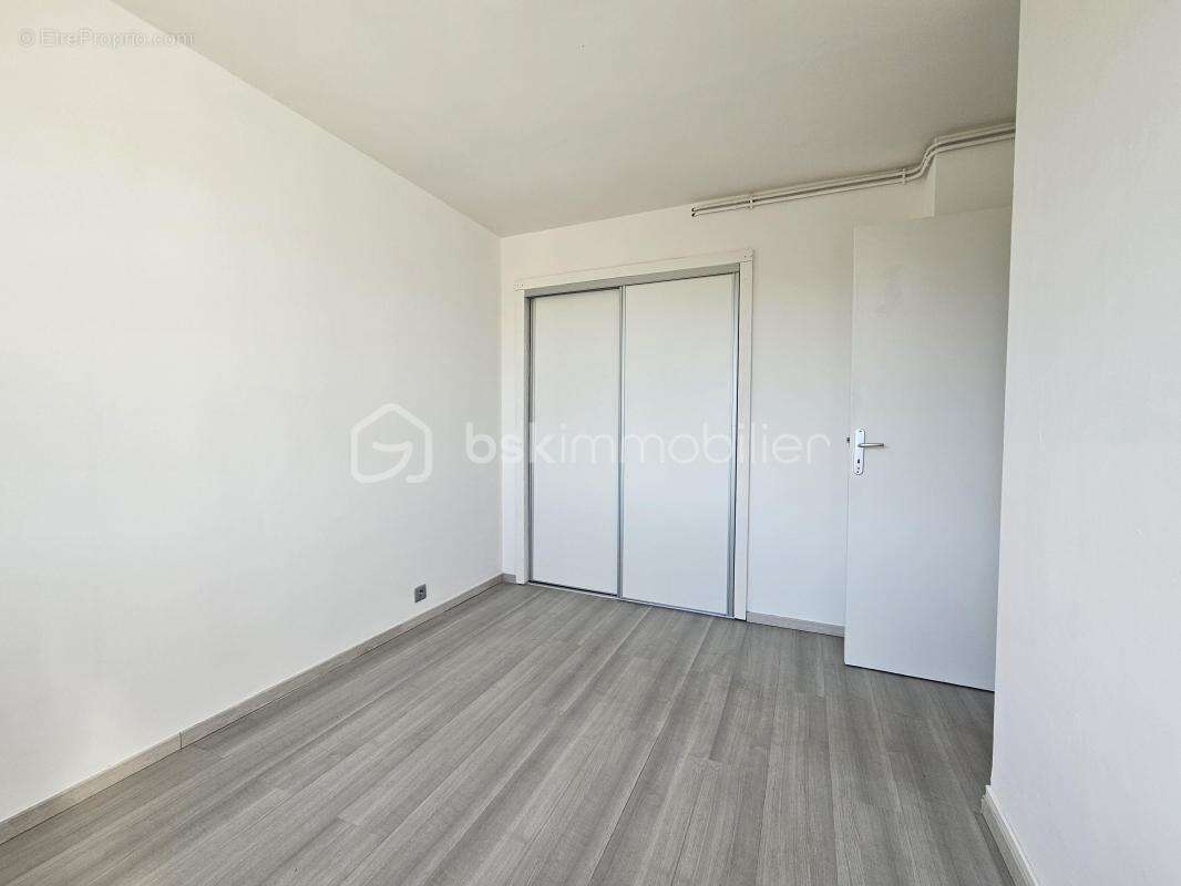 Appartement à LE PONT-DE-CLAIX