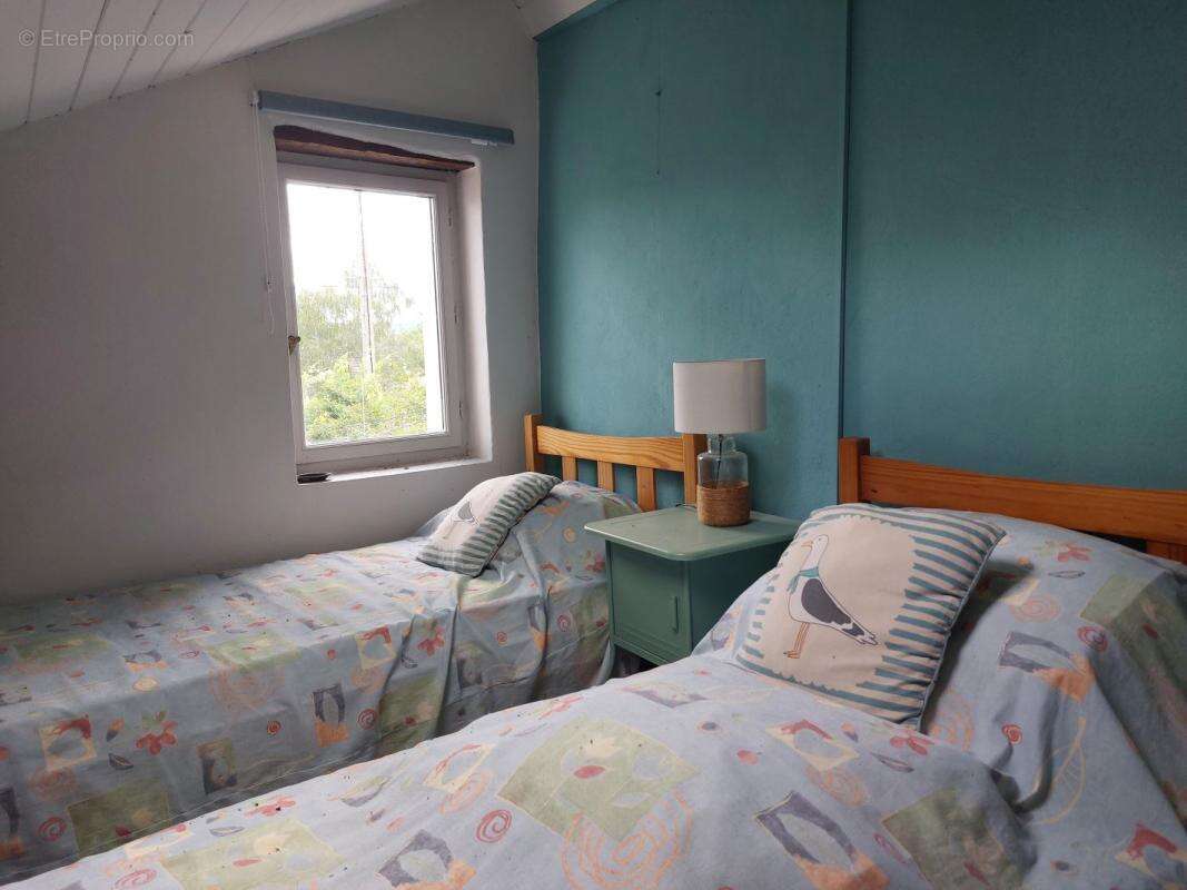 Maison 163 m² à Clugnat  - photo 4
