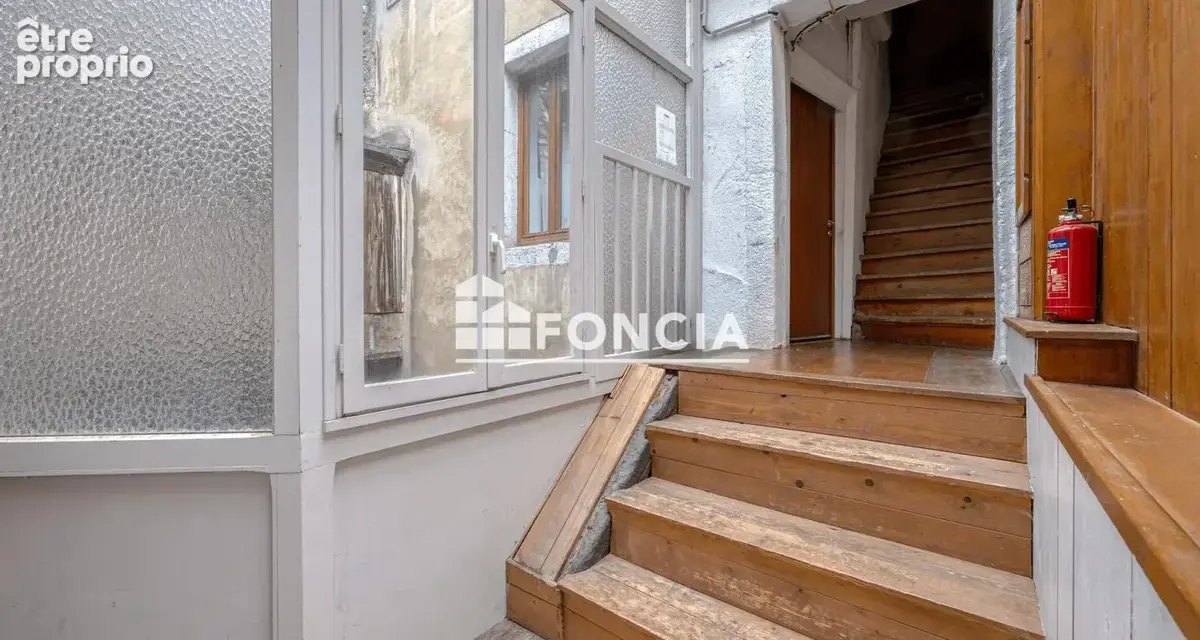 Annecy - Vieux Quartier Type 3 Duplex - photo 11