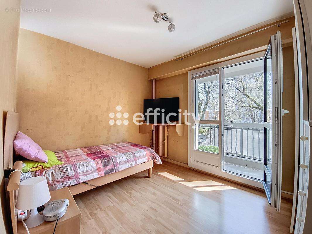 Appartement à SAINT-GRATIEN