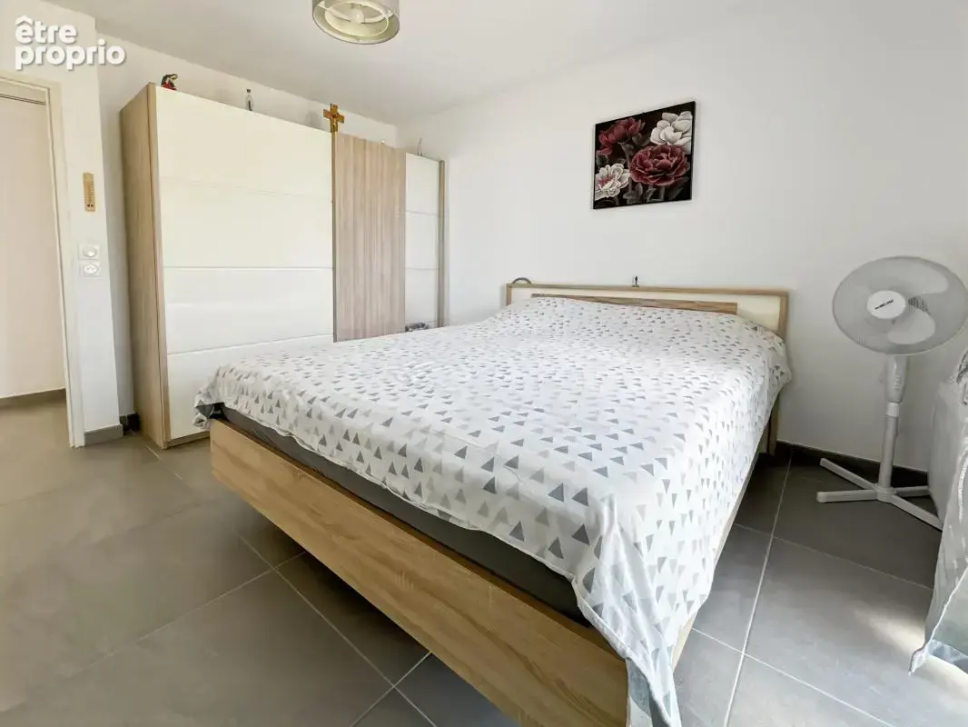 A 200 m des plages, au calme, magnifique T3 de 76 m2 + garage + parking de 17 m2 boxable - photo 10
