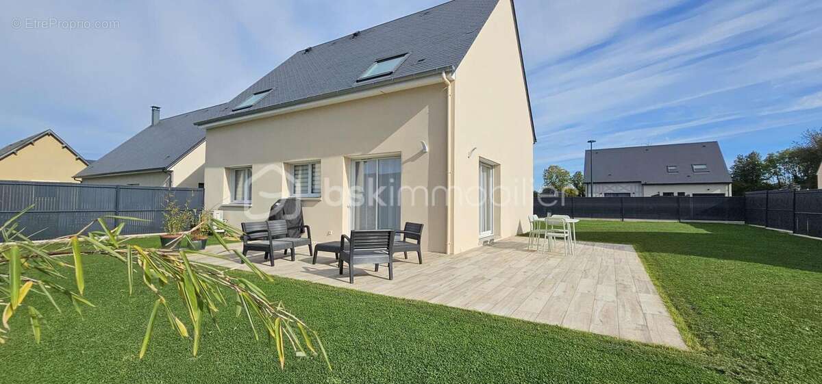 Maison à PONT-L&#039;EVEQUE