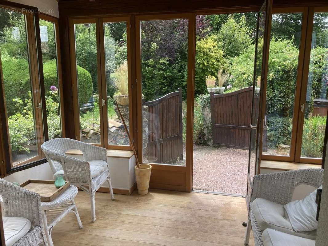 Maison à ABJAT-SUR-BANDIAT