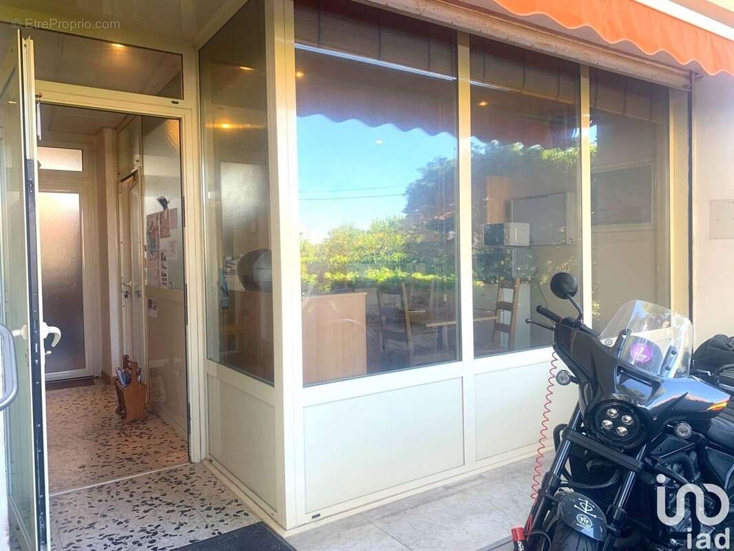 Photo 4 - Commerce à SEPTEMES-LES-VALLONS