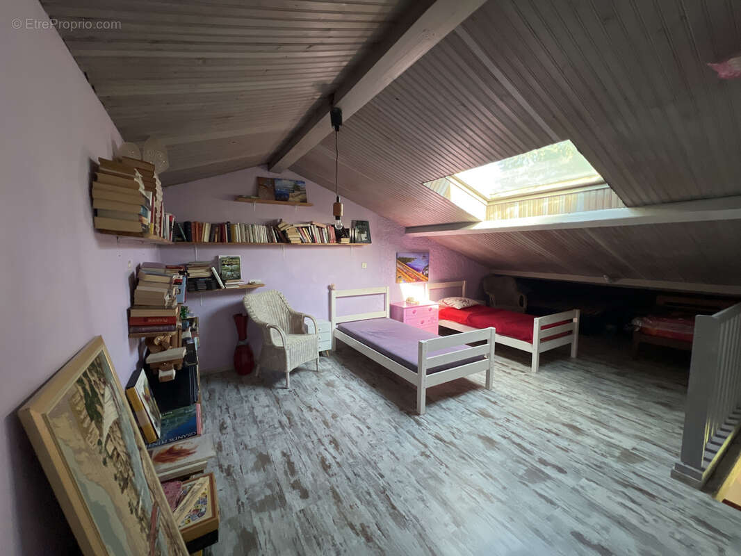 Maison à SAINT-ROMAIN-DE-LERPS