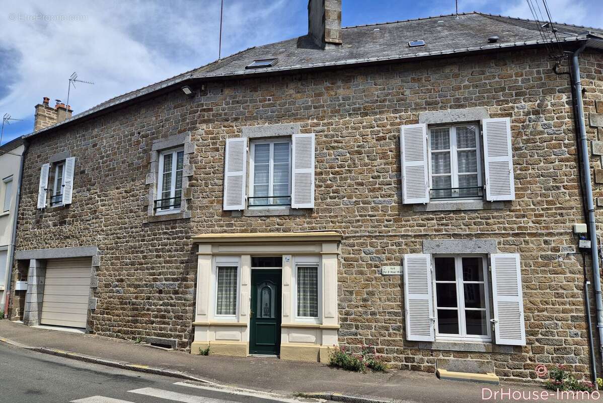 Maison 144 m² à Gorron  - photo 3