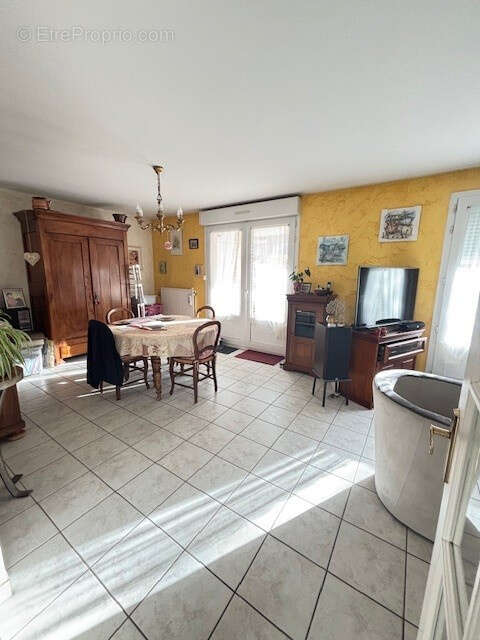 Maison à LA TALAUDIERE