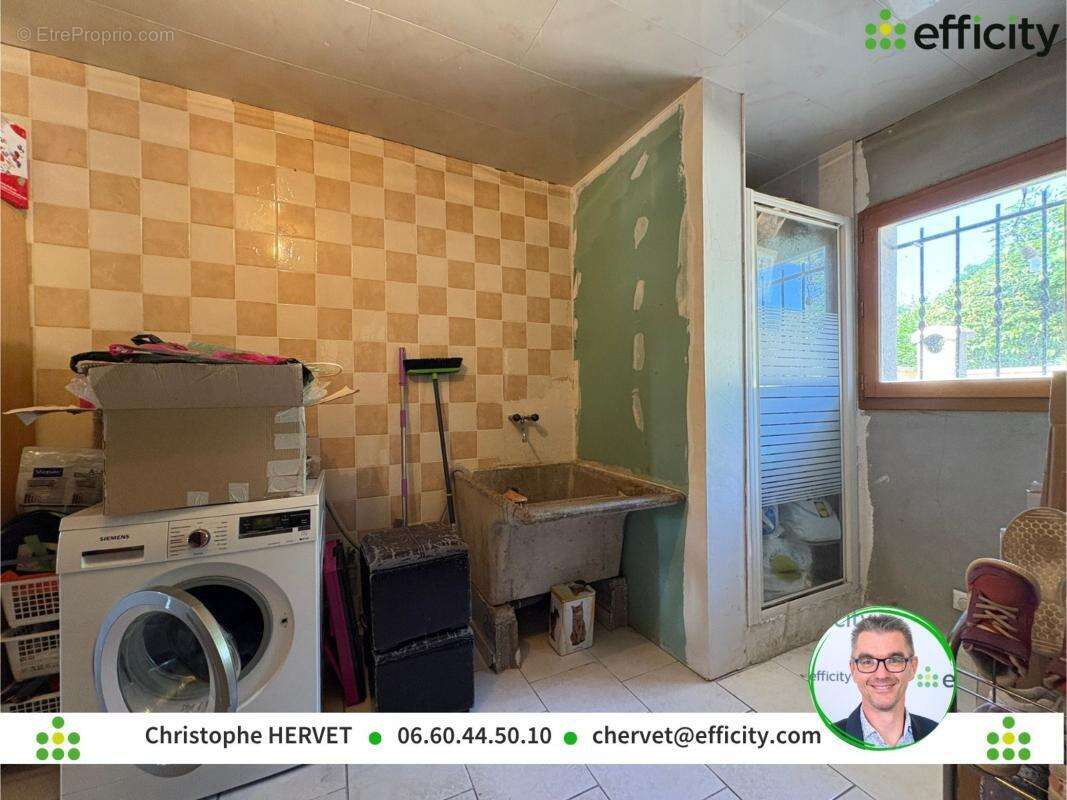 Maison à MAGNAC-SUR-TOUVRE