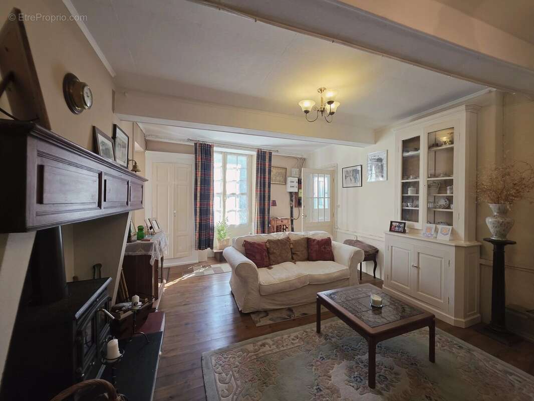 Maison à SOUMENSAC