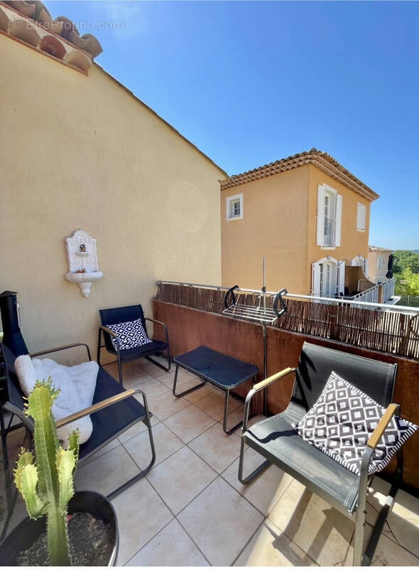 Appartement à CALLIAN