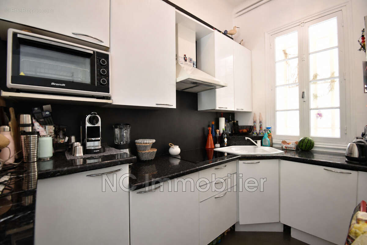 Appartement à VALLAURIS