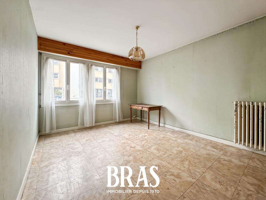 Appartement à REZE