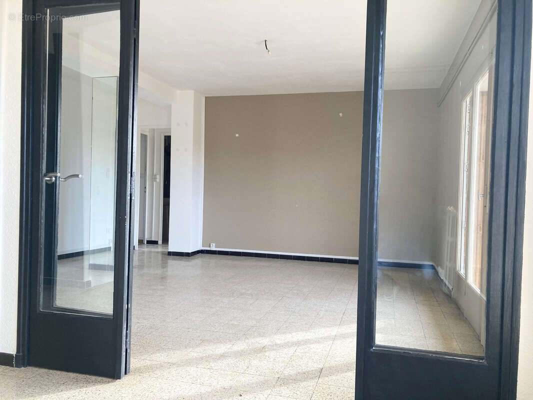 Appartement à HYERES