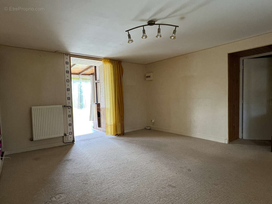 Maison à CHATELLERAULT