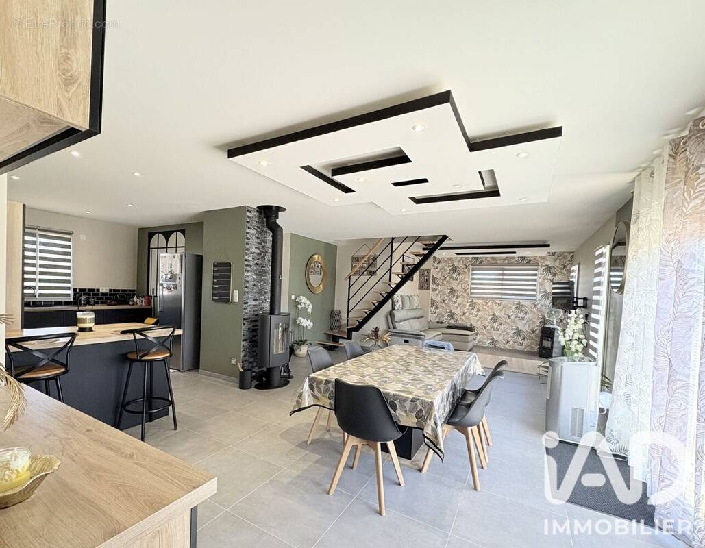 Photo 1 - Maison à VILLEBERNIER