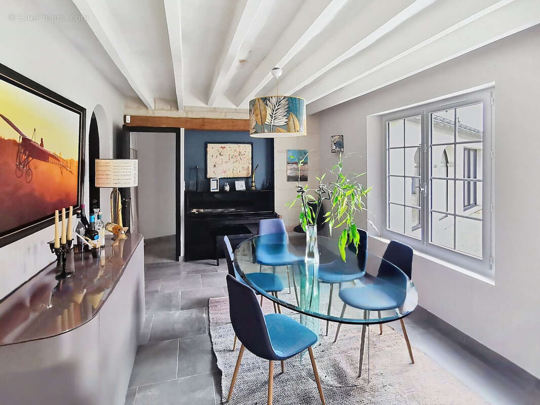 Maison à VARENNES-SUR-LOIRE