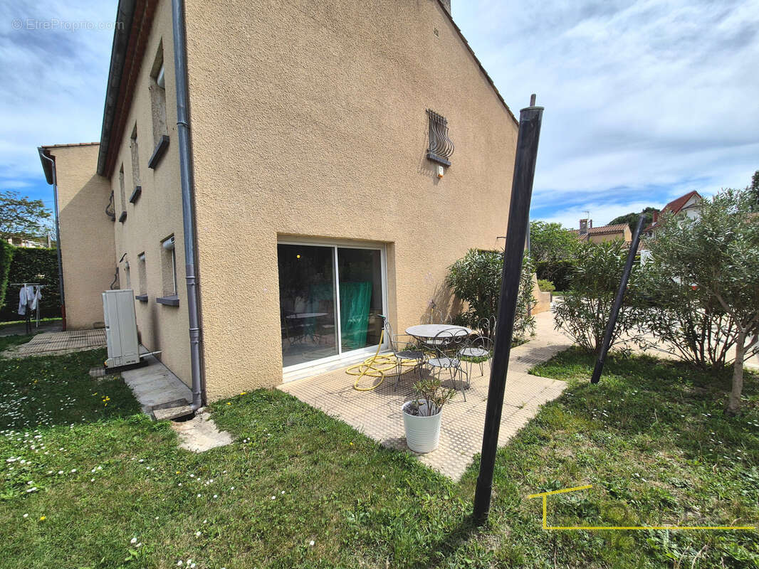 Maison à MONTELIMAR