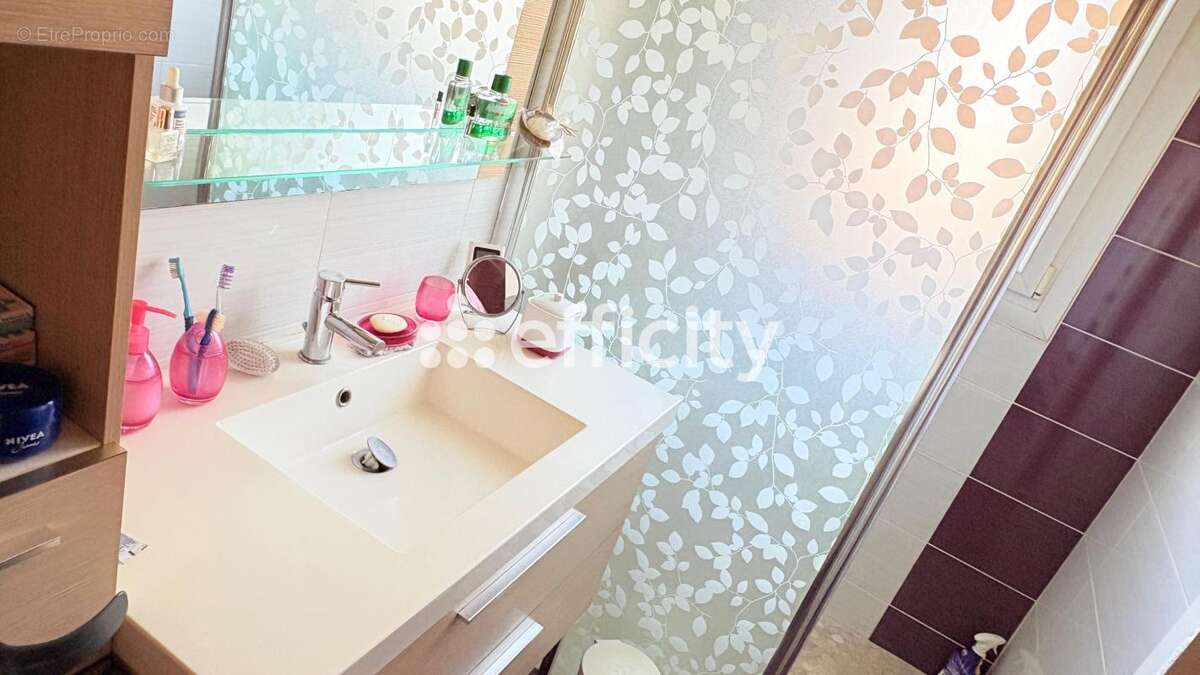 Maison à SAINT-GEORGES-DE-DIDONNE