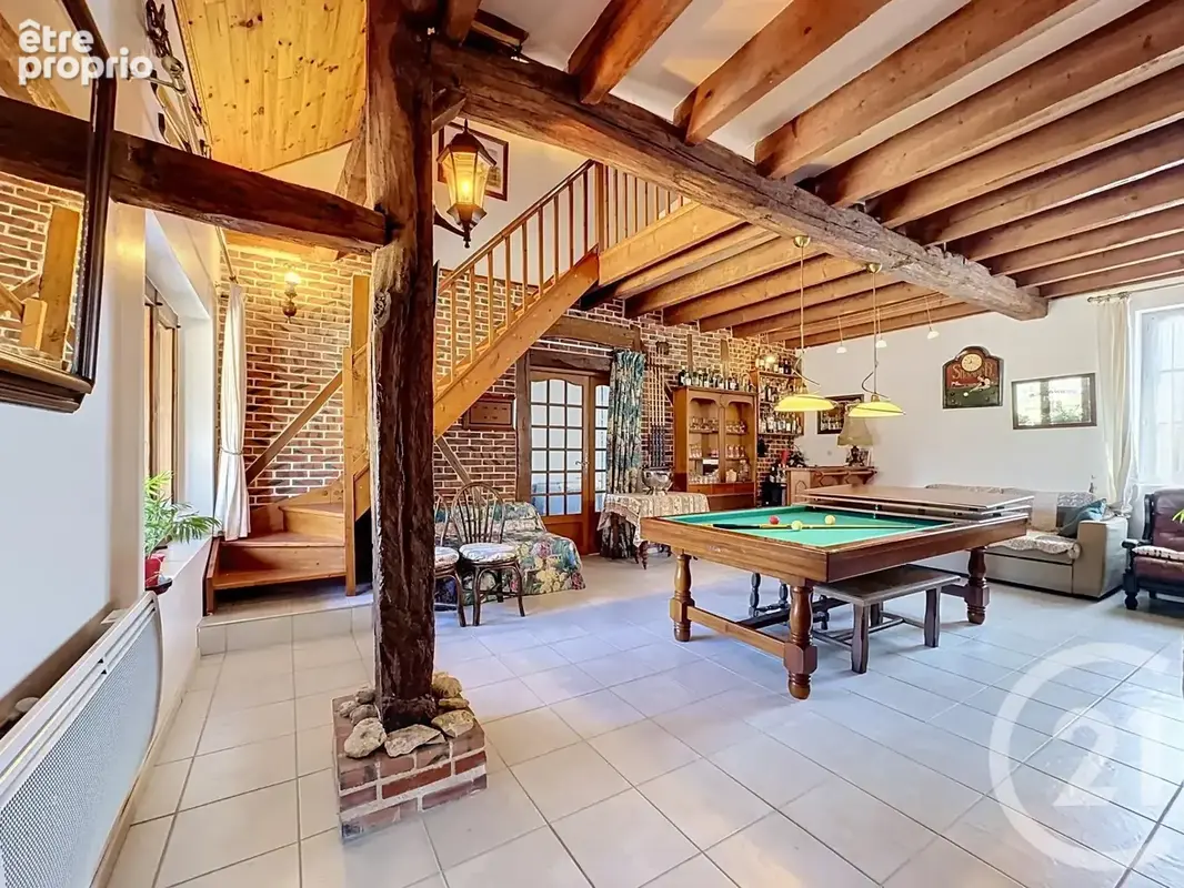 Maison à MARCILLY-EN-VILLETTE