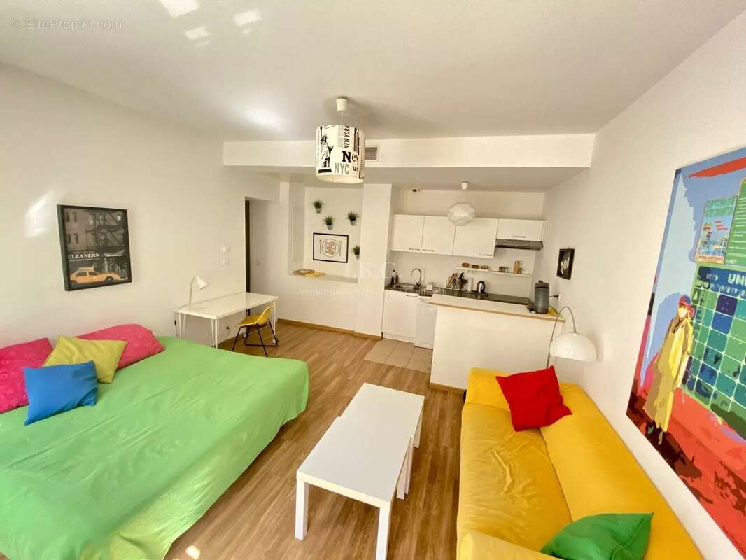 Appartement à MARSEILLE-2E